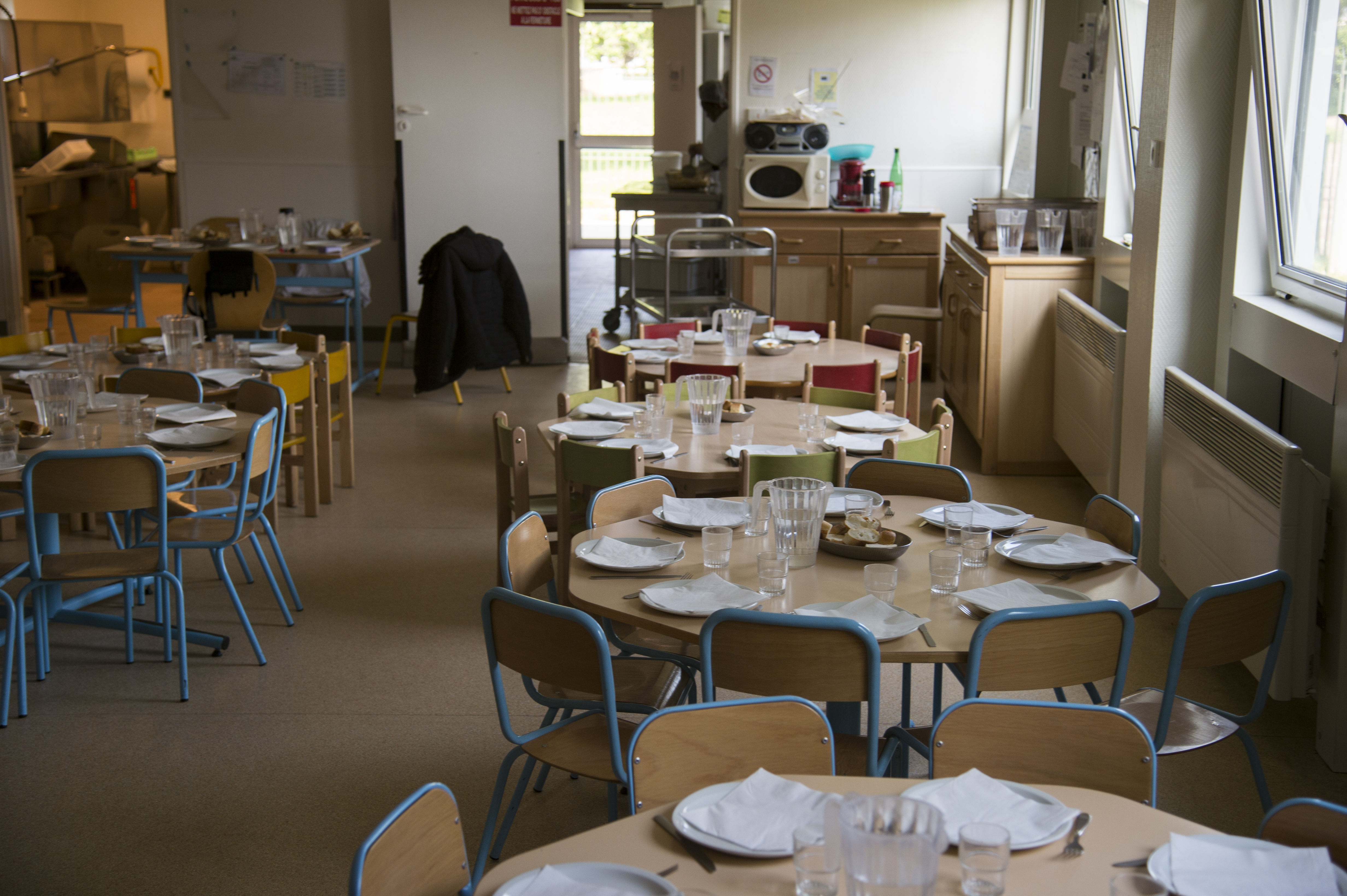 Cantine au collège : maintien du repas à 2€